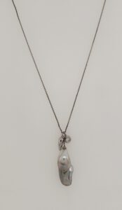 Delicate 18kt White Gold Necklace with Diamond, White Gold and Silver Keshi Charm