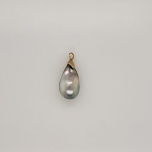 Silver Tahitian Pearl with Brushed 18kt Yellow Gold Cap