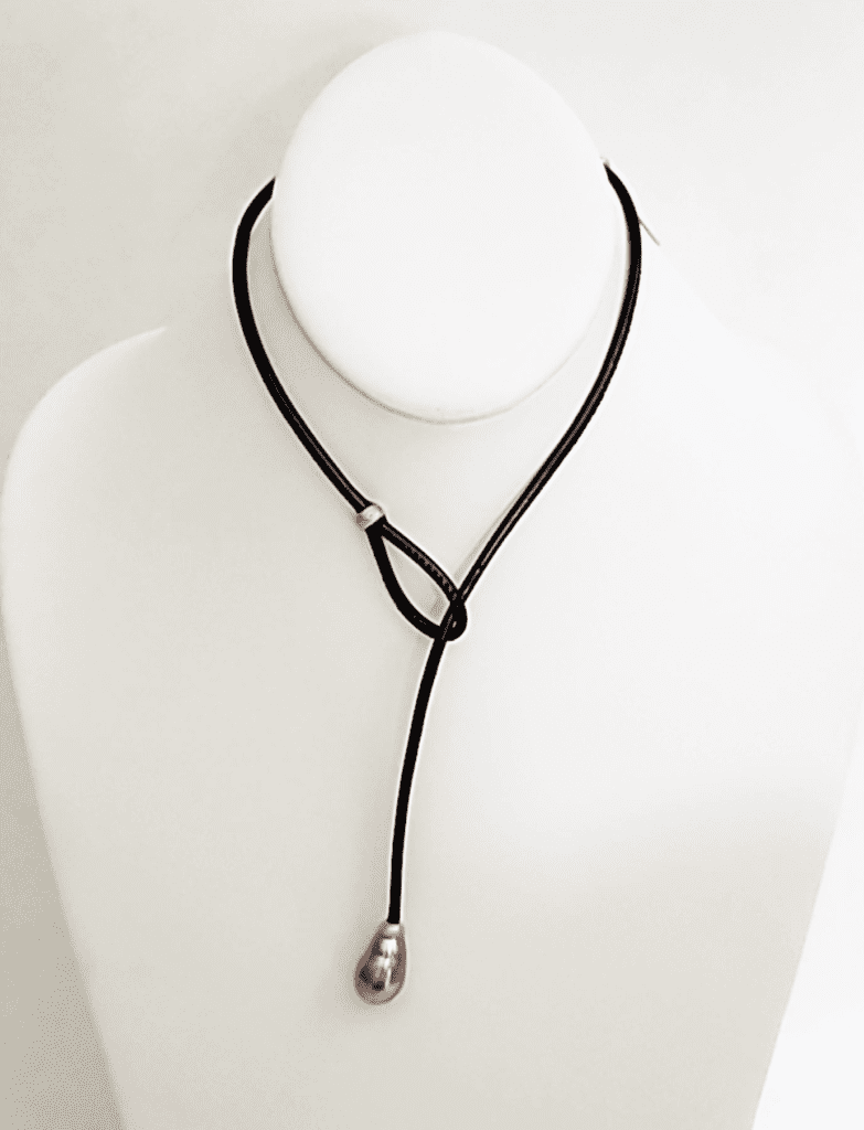20.5" Leather Single Lariat with 11mm x 16.5mm Pink Fresh Water Pearl & 18kt Yellow Gold Cap