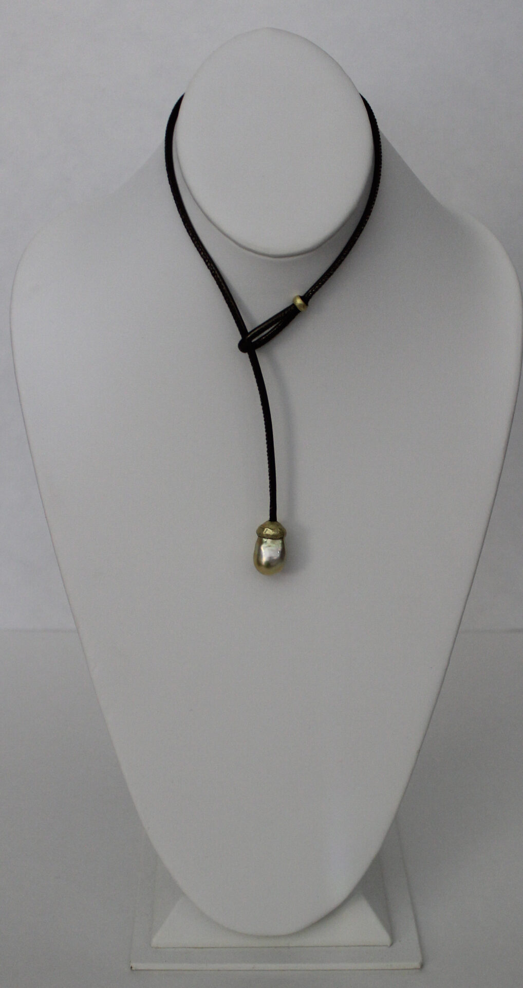 16.5" 13.5mm x 19mm Golden South Sea Pearl Lariat with 18kt Yellow Gold Cap