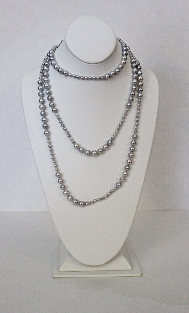 4-8.5mm Blue Silver Akoya Pearls Knotted on Silk with 18kt White Gold Clasp