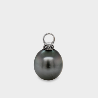 Light Silver Tahitian Pearl with 18kt White Gold & Diamond Cap