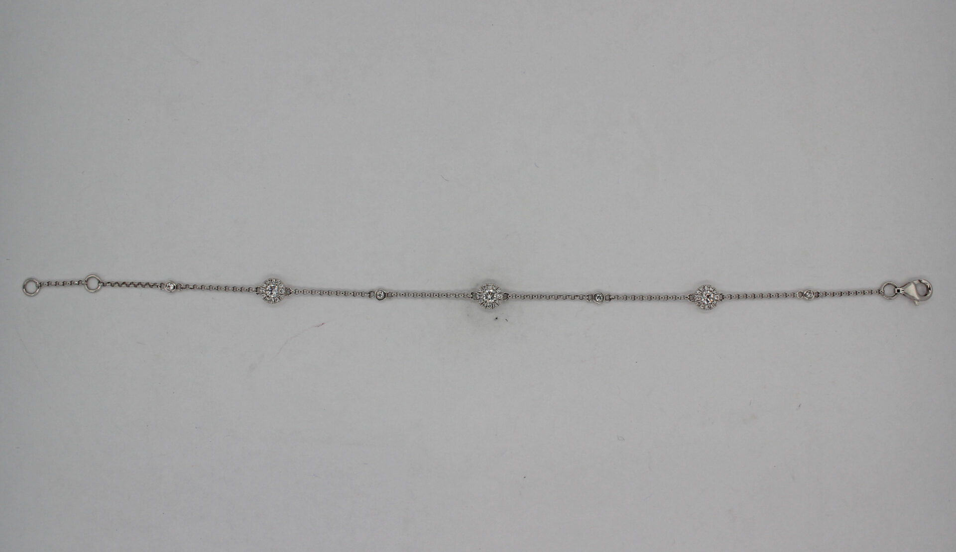 14kt White Gold Diamond Chain Bracelet (0.39tcw)
