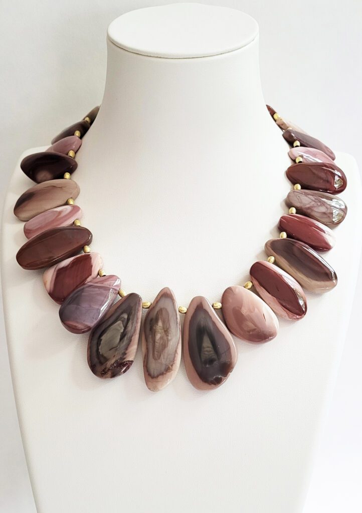 Burgundy & Maroon Agate Drops, 18kt Yellow Gold Spacers, 18kt Yellow Gold Chain & Clasp Necklace