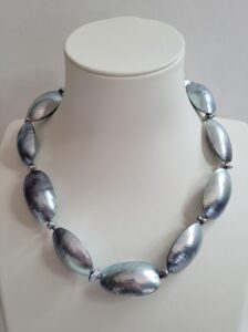 18" Mussel Shell, Silver Keshi Pearls & 18kt White Gold Clasp Necklace