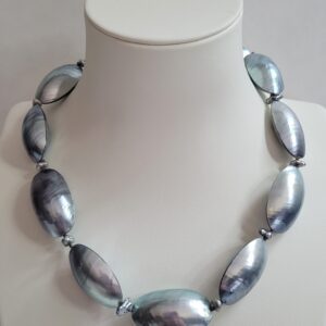 18" Mussel Shell, Silver Keshi Pearls & 18kt White Gold Clasp Necklace