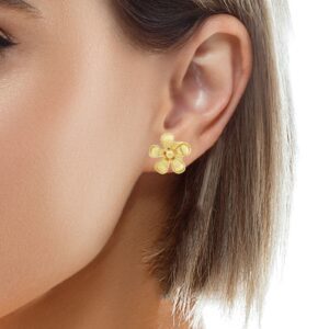 18kt Yellow Gold Flower Stud Earrings